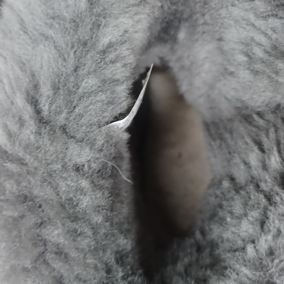 Uggs - Picture 5 of 8